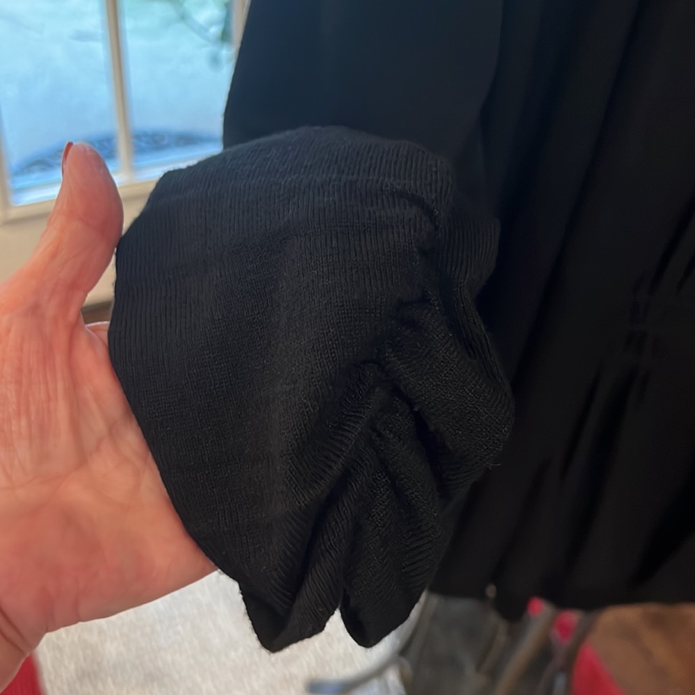 Sweater/Jacket - Picture 2 of 4